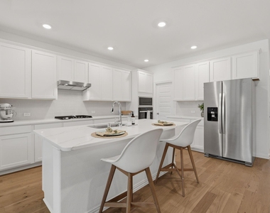 905 Bluebell Street - Photo Thumbnail 17