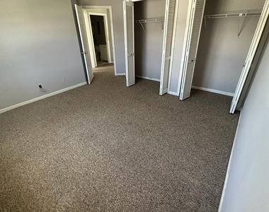 7721 Stone Harbour Drive - Photo Thumbnail 23