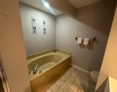 7721 Stone Harbour Drive - Photo Thumbnail 19