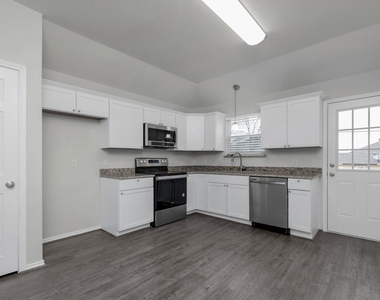 8112 Arbor Avenue - Photo Thumbnail 9