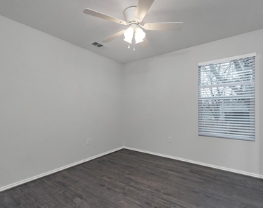 8112 Arbor Avenue - Photo Thumbnail 21