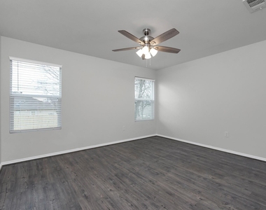 8112 Arbor Avenue - Photo Thumbnail 11