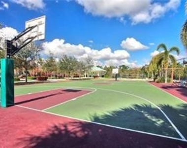 565 Oaks Lane - Photo Thumbnail 20