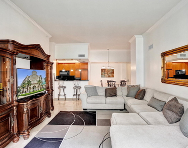 99 Se Mizner Boulevard - Photo Thumbnail 21