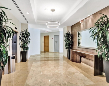 99 Se Mizner Boulevard - Photo Thumbnail 9