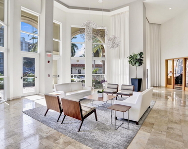 99 Se Mizner Boulevard - Photo Thumbnail 8