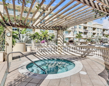99 Se Mizner Boulevard - Photo Thumbnail 36