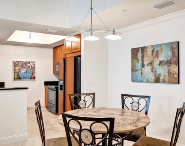 99 Se Mizner Boulevard - Photo Thumbnail 14
