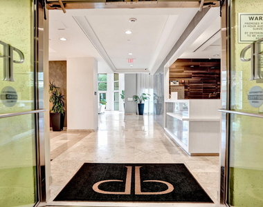 99 Se Mizner Boulevard - Photo Thumbnail 5