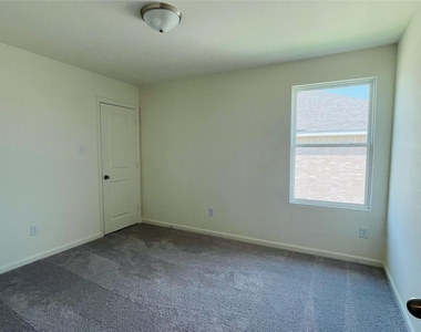 26 Glen Crossings - Photo Thumbnail 14