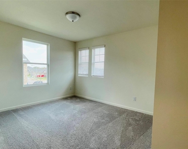 26 Glen Crossings - Photo Thumbnail 5