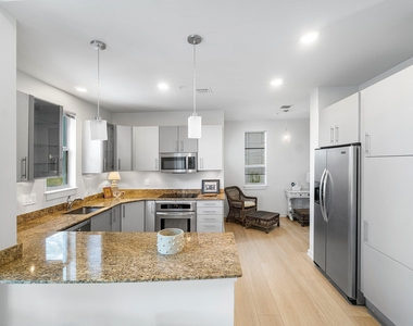 365 Se 6th Avenue - Photo Thumbnail 11