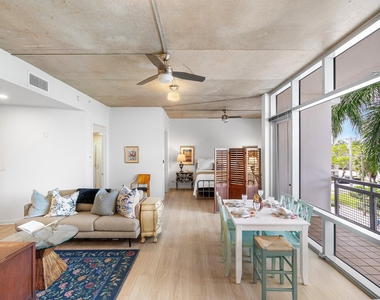 365 Se 6th Avenue - Photo Thumbnail 5