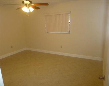 9616 Nw 26th Place - Photo Thumbnail 10