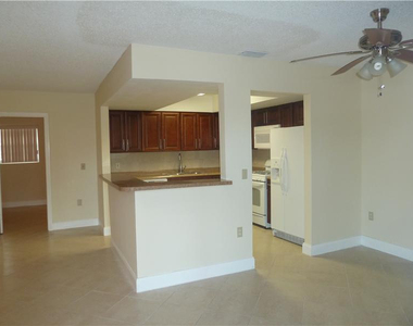 9616 Nw 26th Place - Photo Thumbnail 3