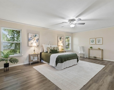 7431 Midbury Drive - Photo Thumbnail 16