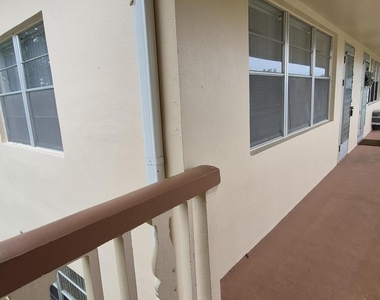 122 Canterbury D - Photo Thumbnail 1