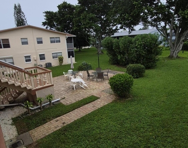 122 Canterbury D - Photo Thumbnail 2