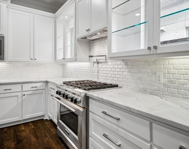 5434 Martel Avenue - Photo Thumbnail 8