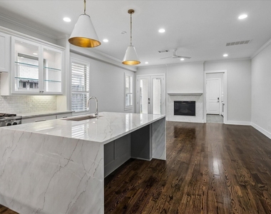 5434 Martel Avenue - Photo Thumbnail 6