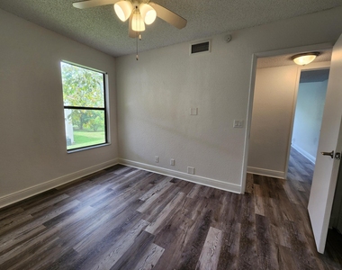 1461 Windorah Way - Photo Thumbnail 18