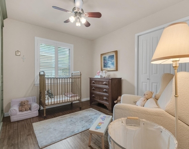 1815 Oates Drive - Photo Thumbnail 15