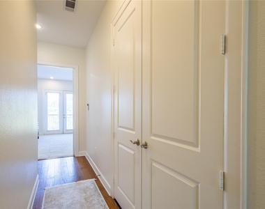 3210 Carlisle Street - Photo Thumbnail 20