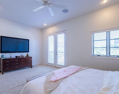 3210 Carlisle Street - Photo Thumbnail 25