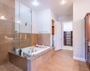 3210 Carlisle Street - Photo Thumbnail 27
