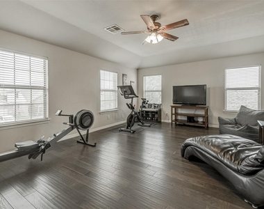 3505 Copper Ridge Drive - Photo Thumbnail 12