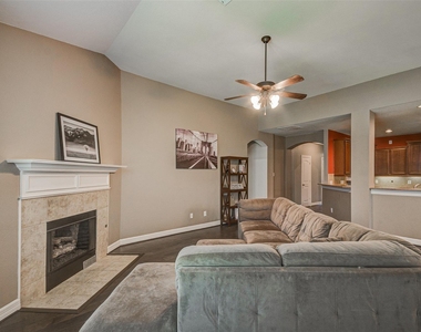 3505 Copper Ridge Drive - Photo Thumbnail 6