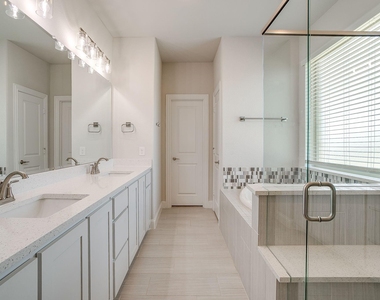128 Kingfisher Lane - Photo Thumbnail 13