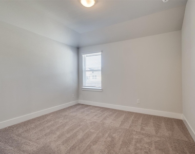 8821 Enclave Way - Photo Thumbnail 18