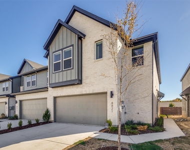 8821 Enclave Way - Photo Thumbnail 1