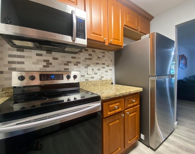 4140 Nw 90th Avenue - Photo Thumbnail 10