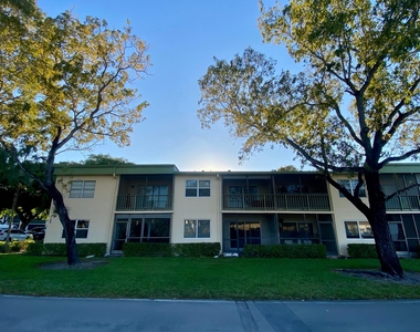 4140 Nw 90th Avenue - Photo Thumbnail 5