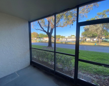 4140 Nw 90th Avenue - Photo Thumbnail 4