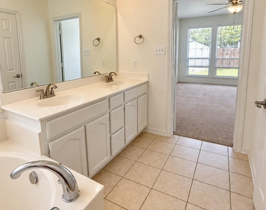 6344 Ferncreek Lane - Photo Thumbnail 18