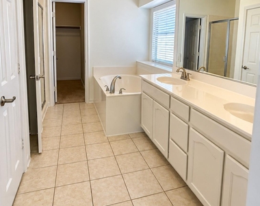 6344 Ferncreek Lane - Photo Thumbnail 9