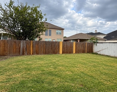 6344 Ferncreek Lane - Photo Thumbnail 19