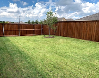 2449 Evening Stone Drive - Photo Thumbnail 28