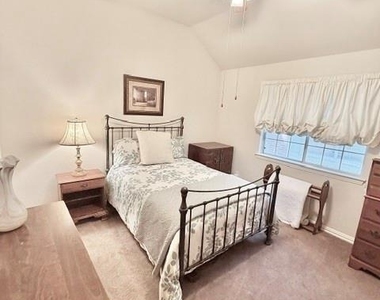 2508 Kariba Lane - Photo Thumbnail 17