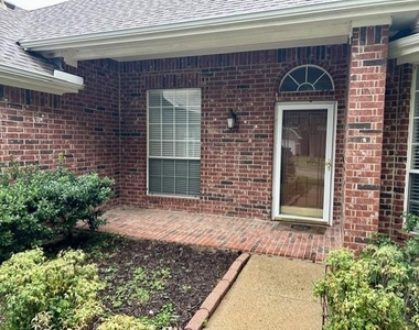 2508 Kariba Lane - Photo Thumbnail 18