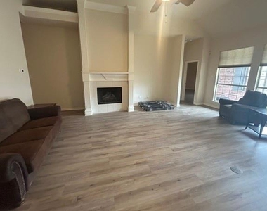 2508 Kariba Lane - Photo Thumbnail 14