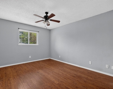 3812 Walnut Drive - Photo Thumbnail 22