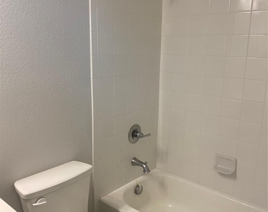 409 Caddo Ridge Lane - Photo Thumbnail 30