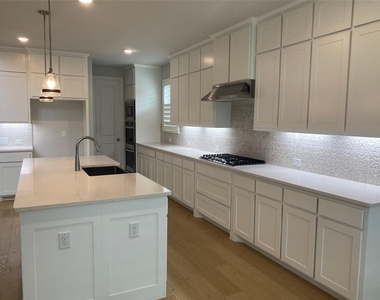 409 Caddo Ridge Lane - Photo Thumbnail 12