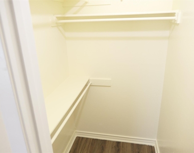 6490 Argo Street - Photo Thumbnail 6