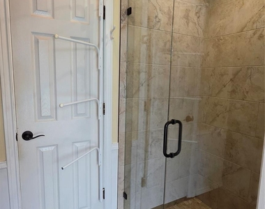 1821 Trowbridge Street - Photo Thumbnail 22
