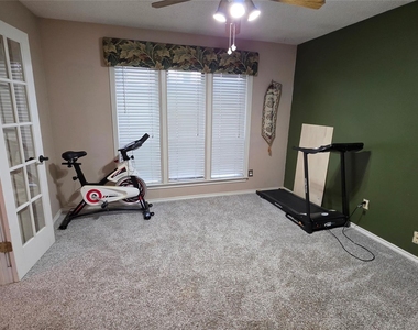 1821 Trowbridge Street - Photo Thumbnail 9